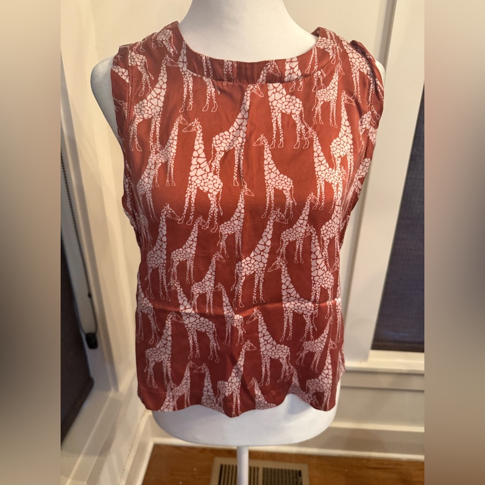 Free People 100% Silk Giraffe Top. Size XS